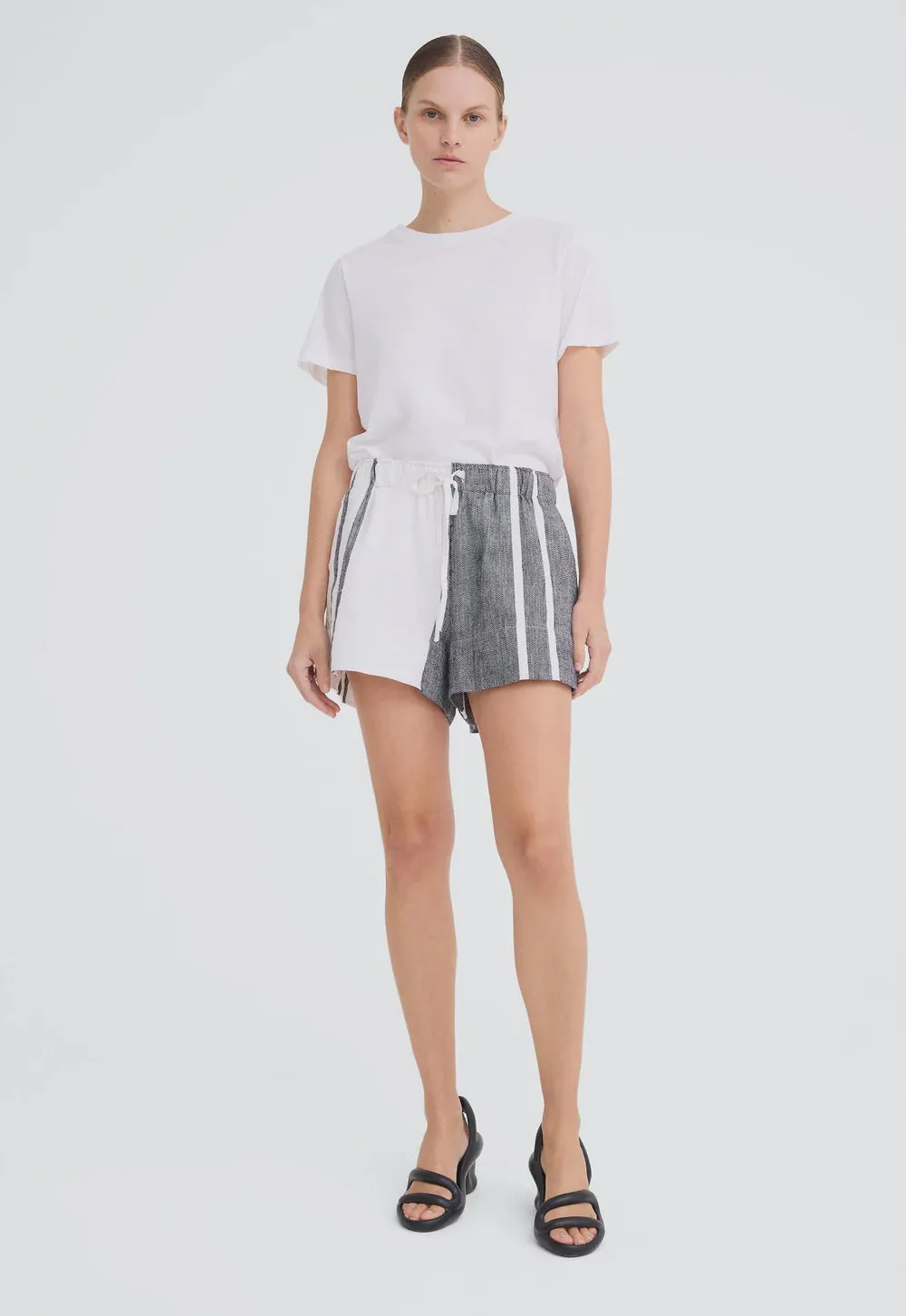 Jac and Jack Bach Short in Natural and Black