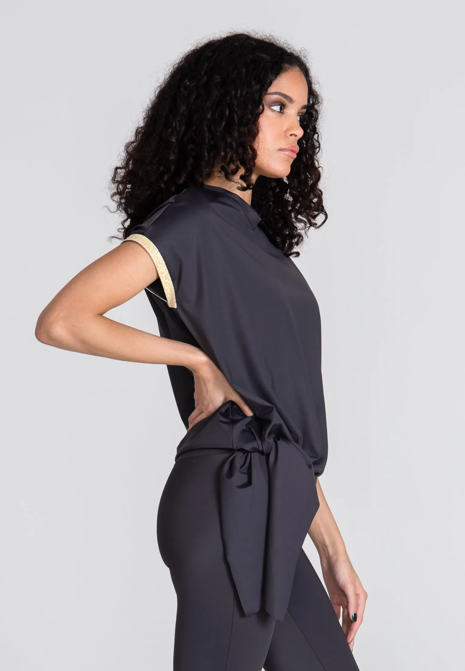 Queen Knot Sport Top Gold - Caviar